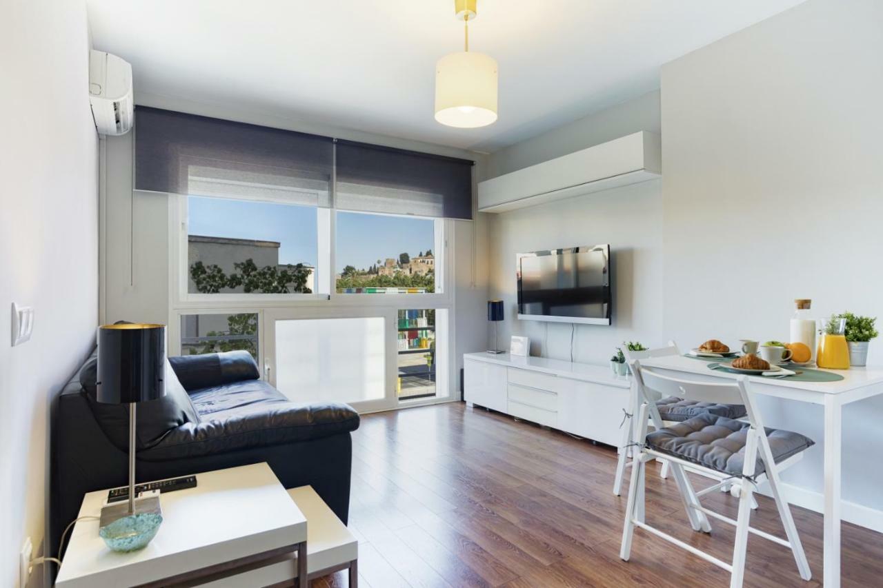 מאלגה Malagueta Cool Beach Apartment מראה חיצוני תמונה